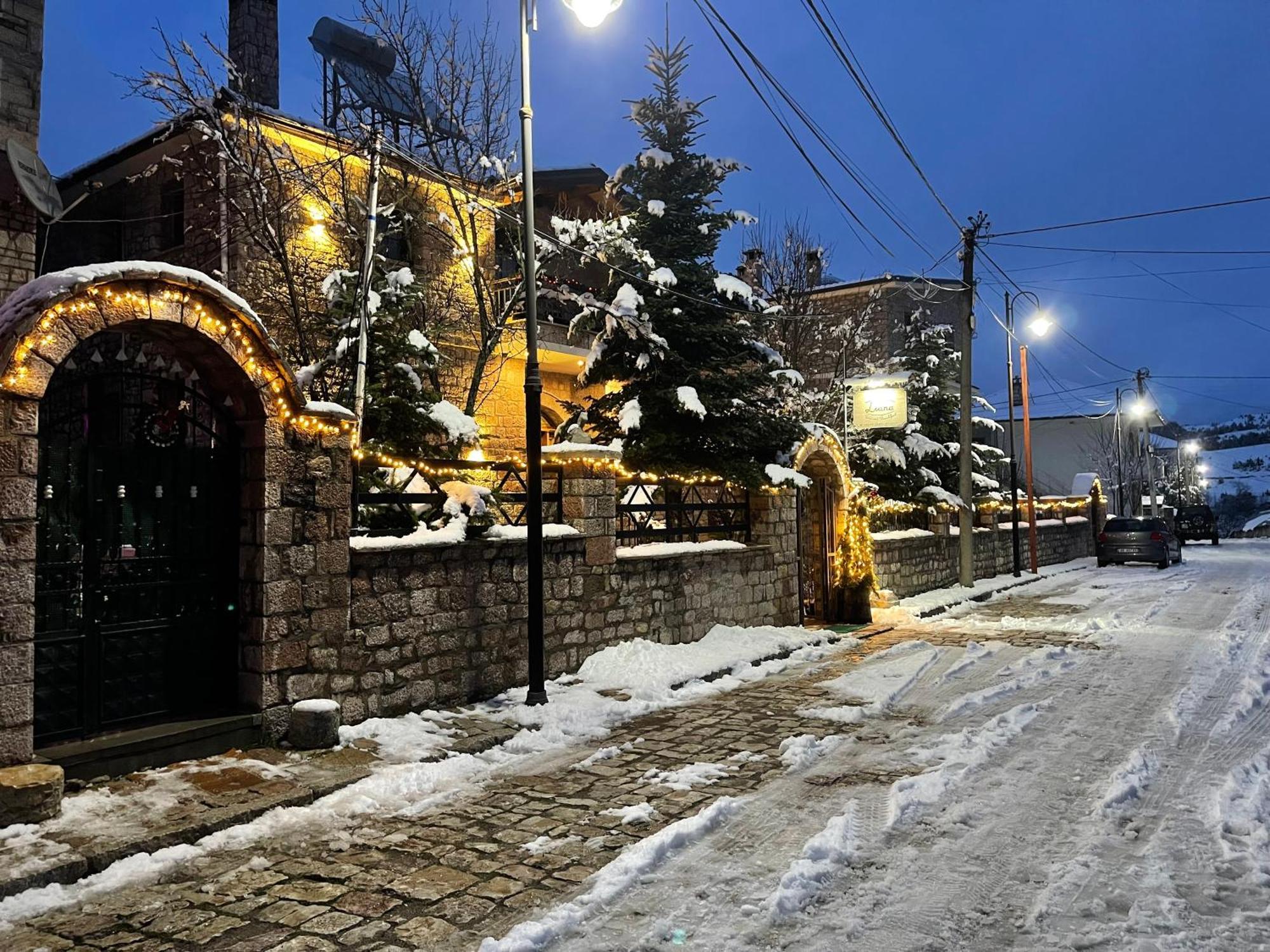 Hotel Bujtina Liana Voskopojë Zewnętrze zdjęcie