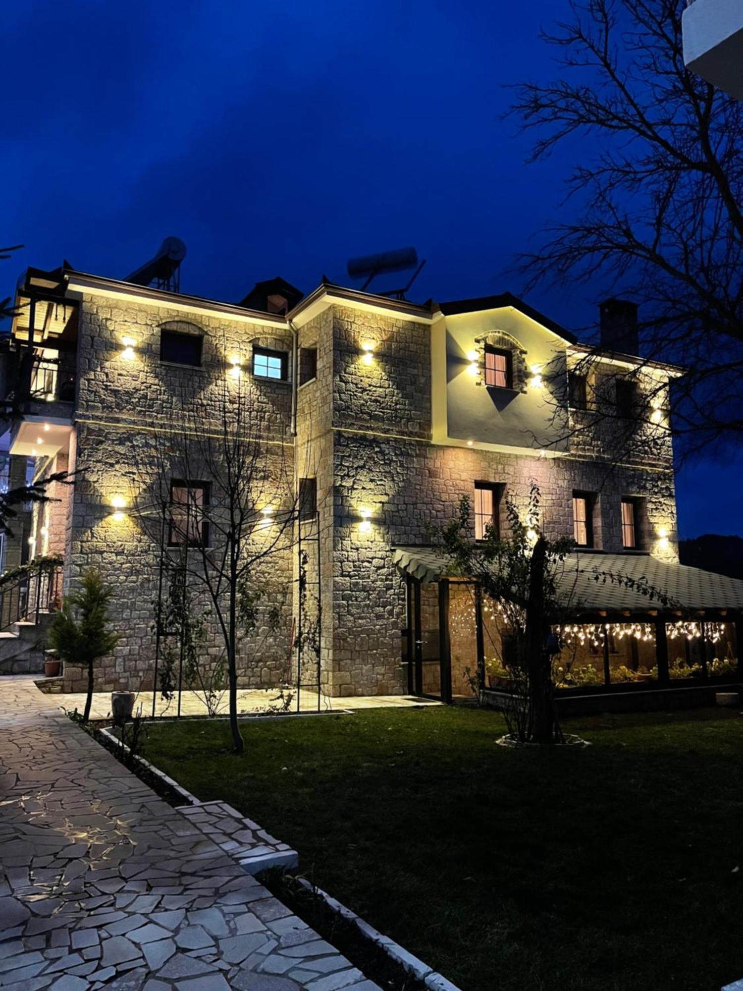 Hotel Bujtina Liana Voskopojë Zewnętrze zdjęcie