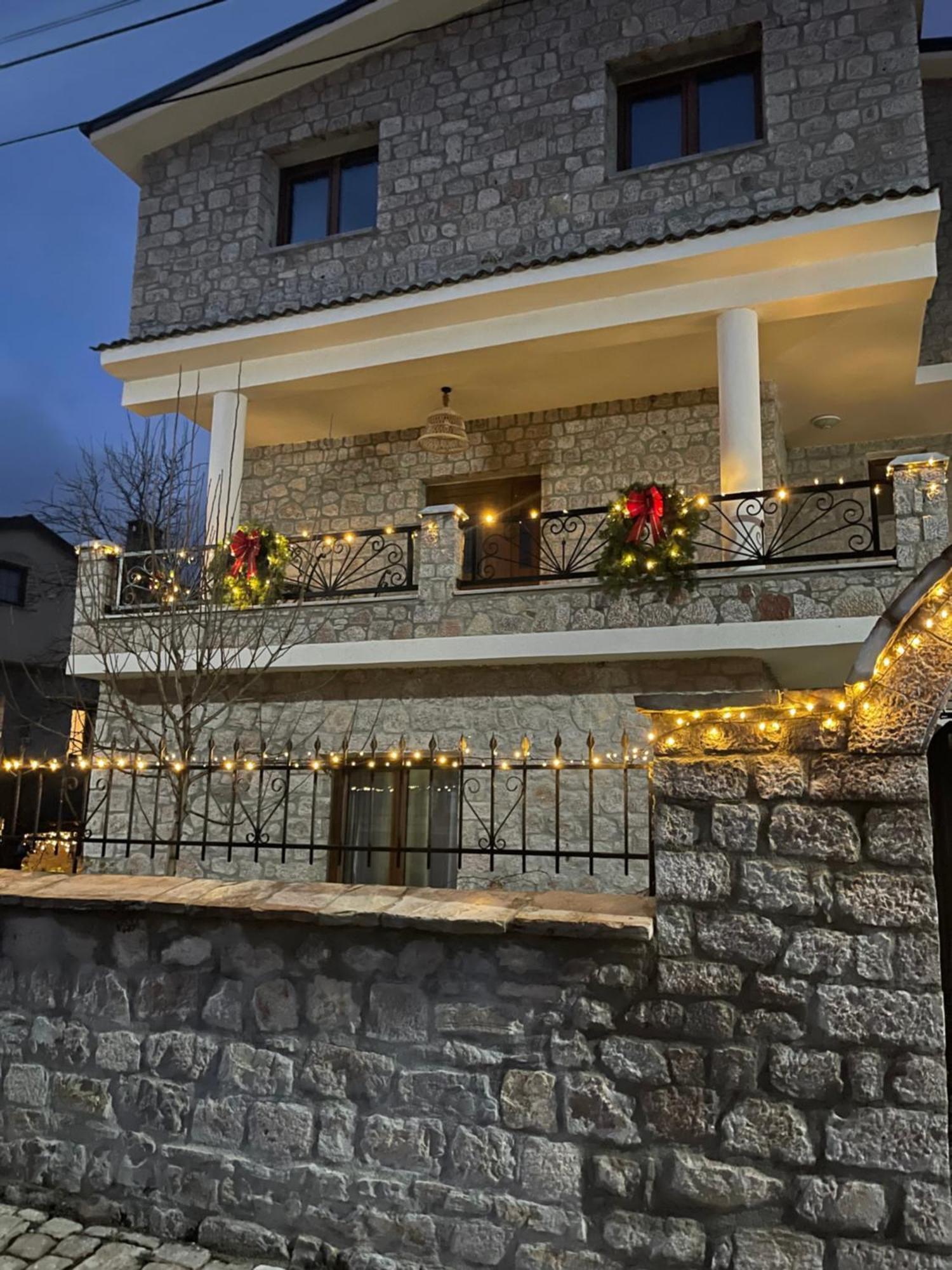 Hotel Bujtina Liana Voskopojë Zewnętrze zdjęcie